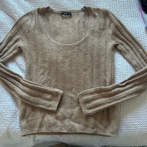 Knit Sweater- M - Picture 2 of 4